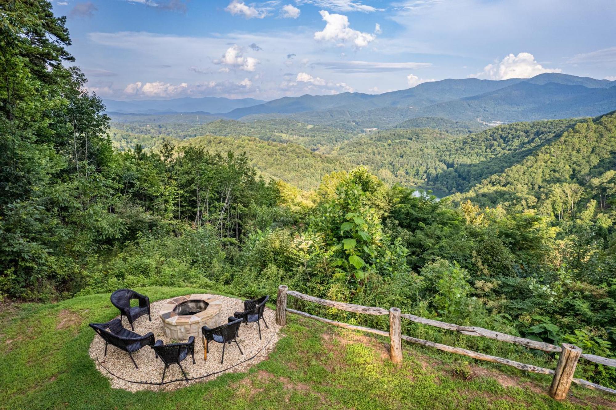 Stunning Mtn. Views! 4Br With All The Amenities! - Vista Vibes- Bryson City Eksteriør bilde